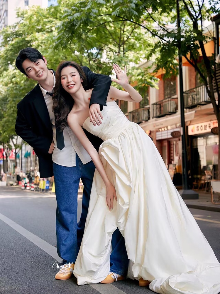 Vestido de Casamento Estilo Co - Photography Wedding avaliação e preço